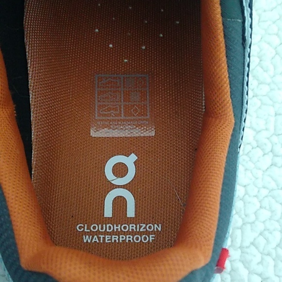 On Cloud Mens CloudHorizon Sneakers cloud  Horizon Waterproof. Only worn once! - Picture 5 of 15